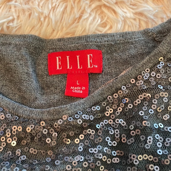 Elle Women’s sequins sweater. - Picture 3 of 4